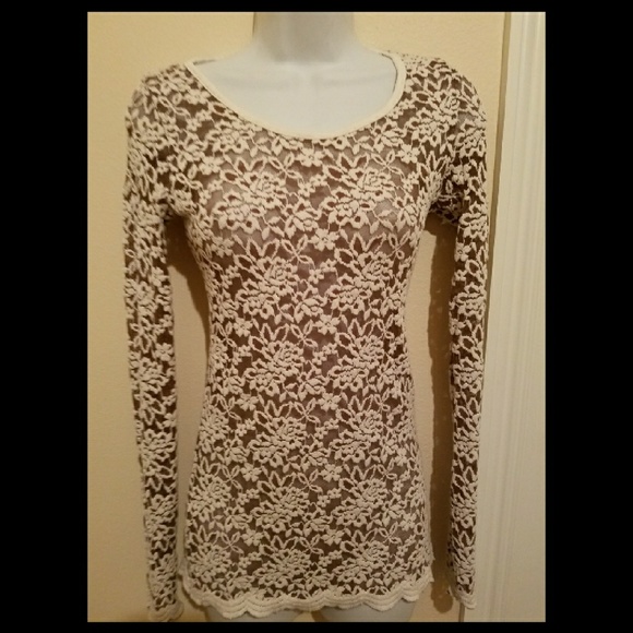 Tan and white top - Picture 1 of 2